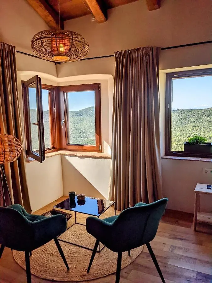 Hotel Mas Oms Montnegre