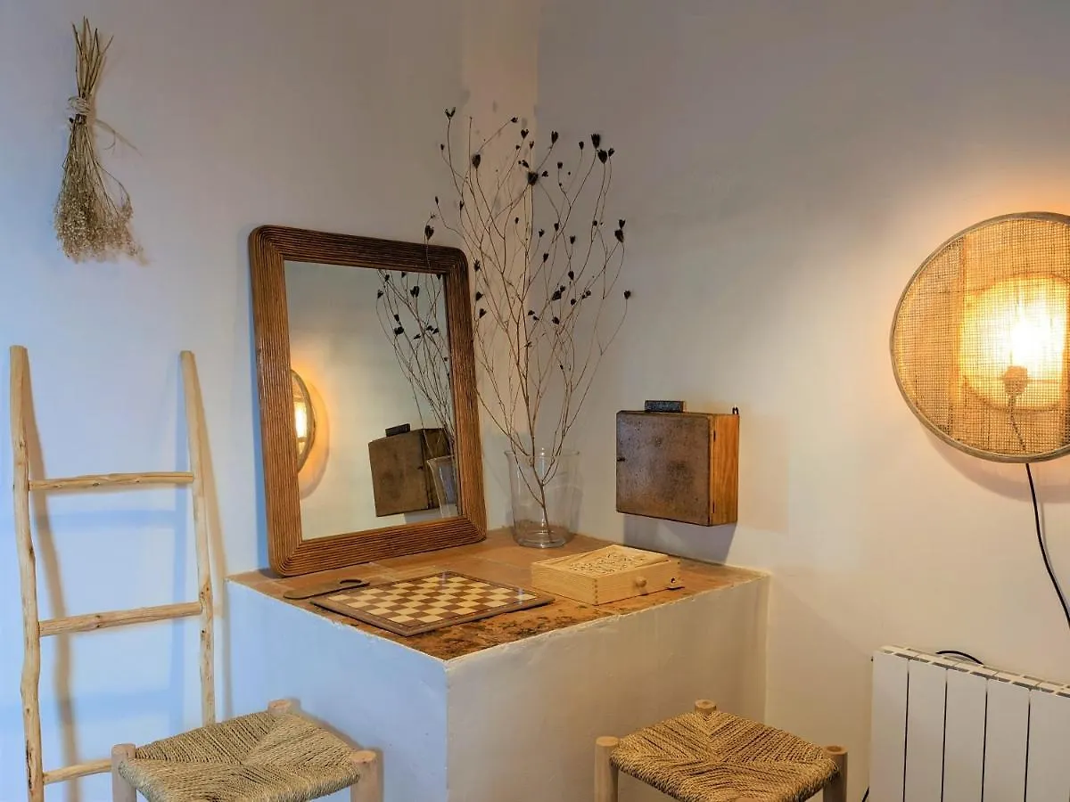Hotel Mas Oms Montnegre